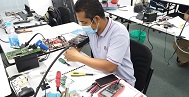 shah alam students study electronics repair course